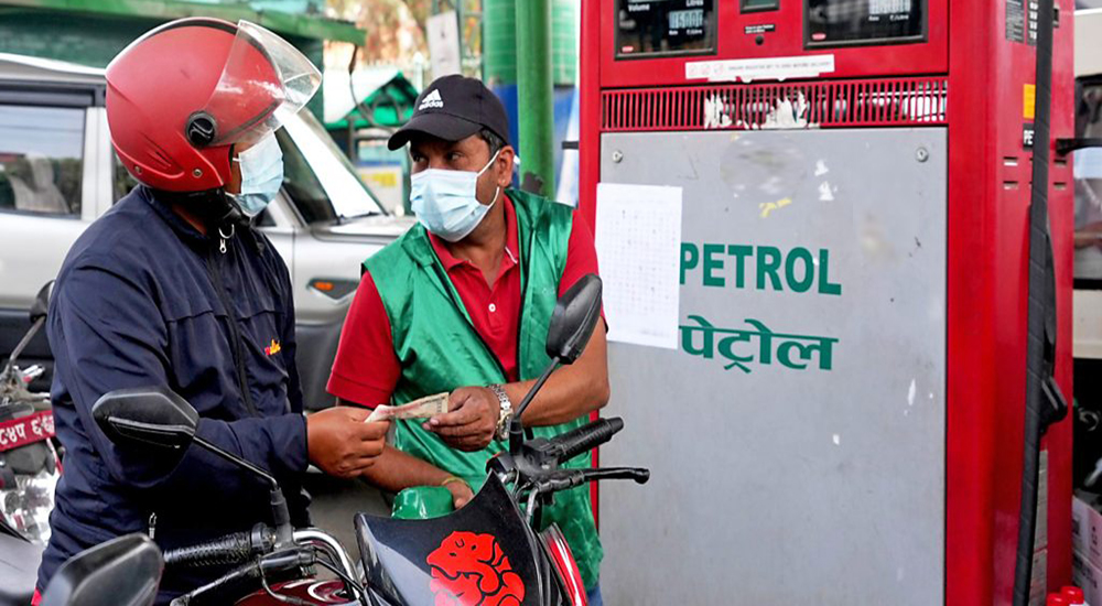 Price of petrol down by Rs 3 per liter