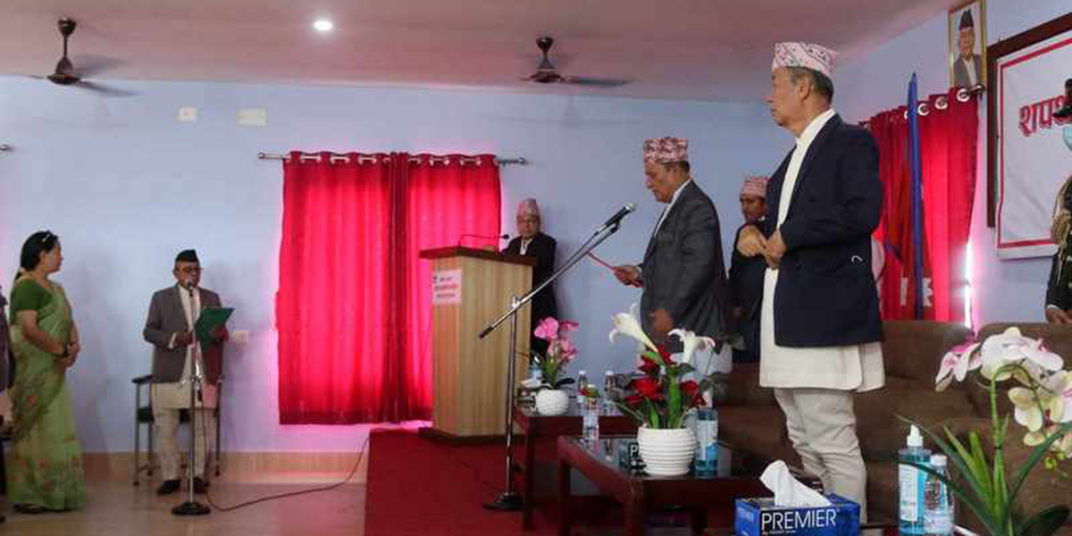 Thapa appoints Mandal as minister of state to secure confidence vote