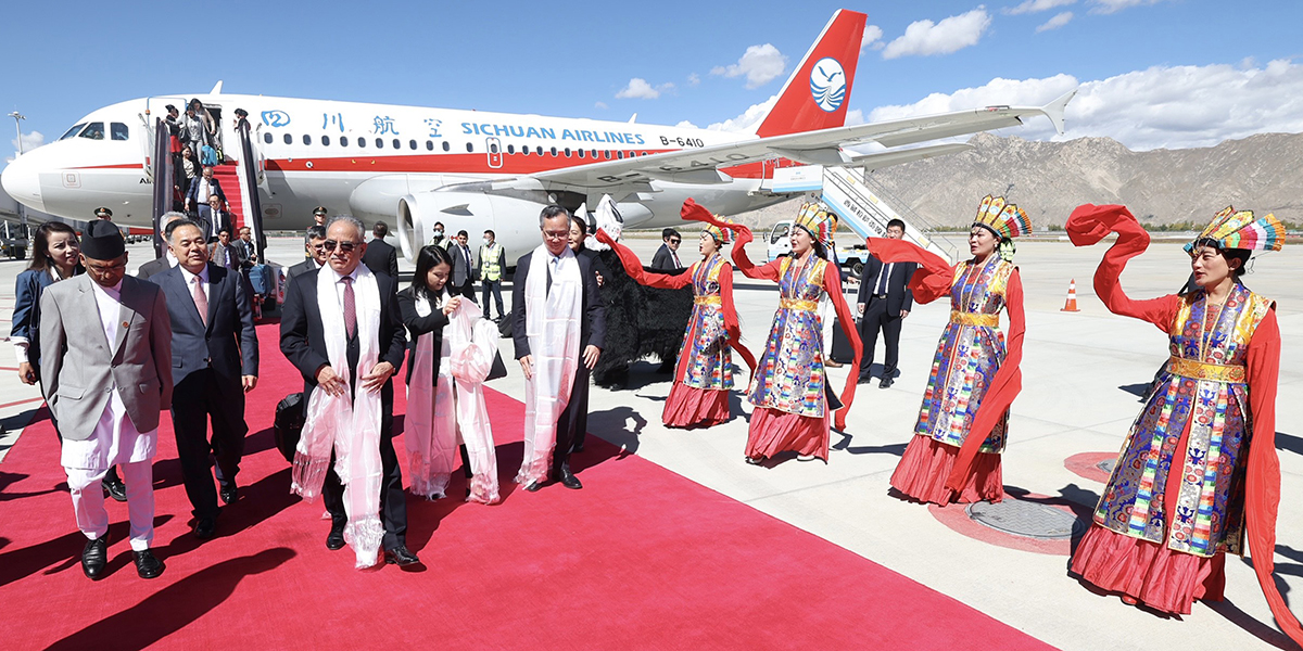 PM Dahal arrives in Lhasa