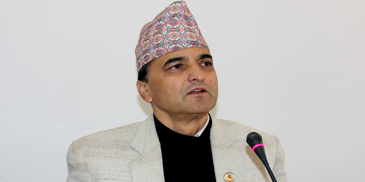 Stones pelted at UML Secretary Yogesh Bhattarai
