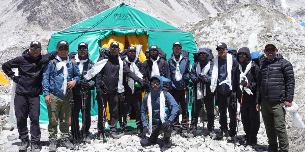 ‘Safa Himal’ team reaches Everest BC