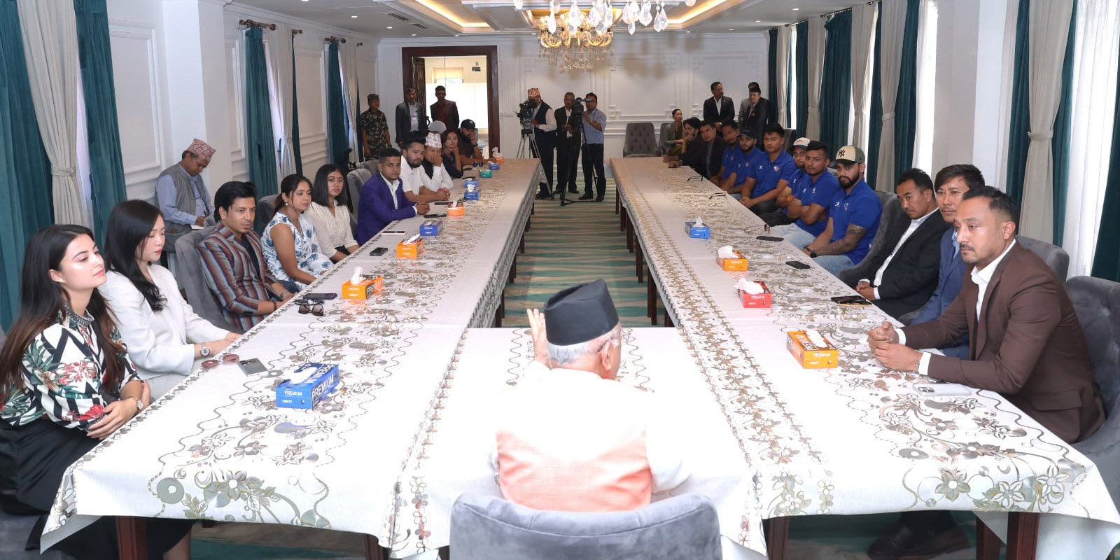 PM Oli discusses stadium upgrade plan with CAN officials, cricketers