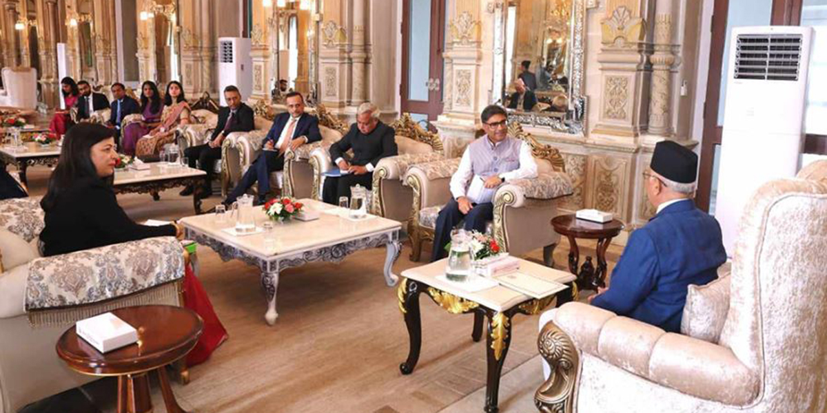 Misri pays courtesy calls on Prez, PM