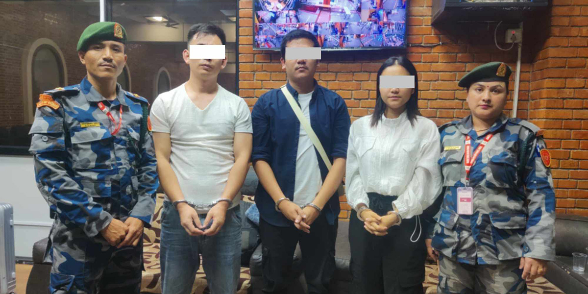 Three foreign nationals held with 5.7 kg of gold at TIA