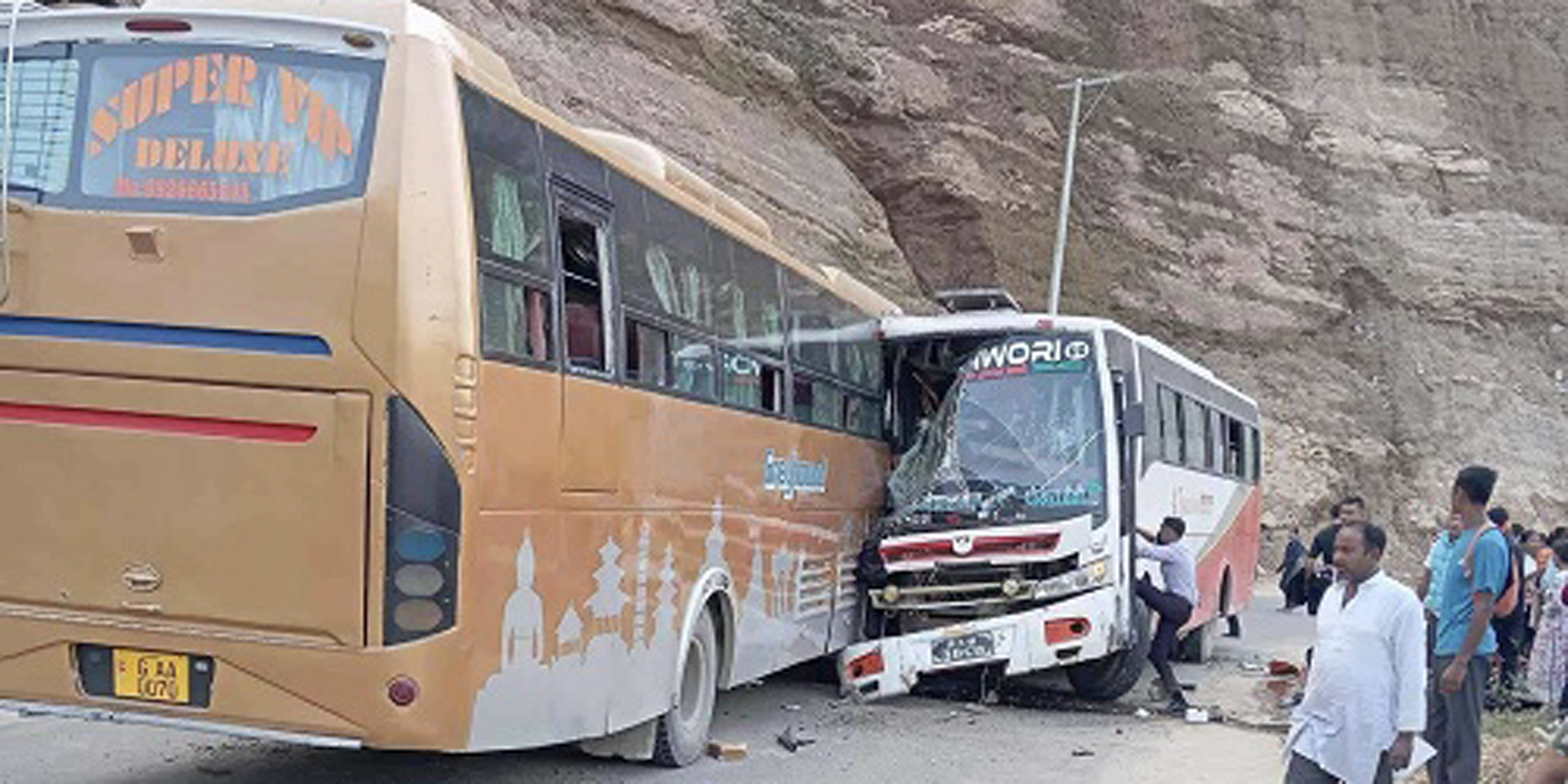 One dead, 29 injured as two buses crash in Tanahun