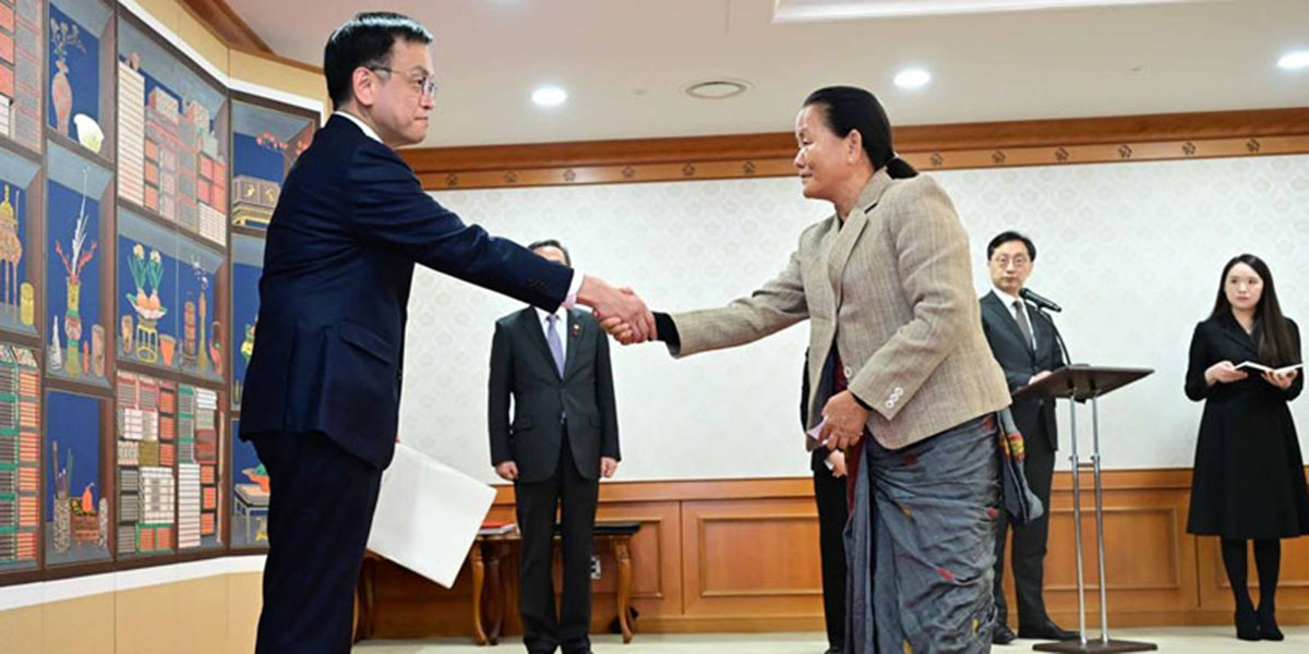 Nepal’s envoy to South Korea Tumbahangphe presents her letters of credence