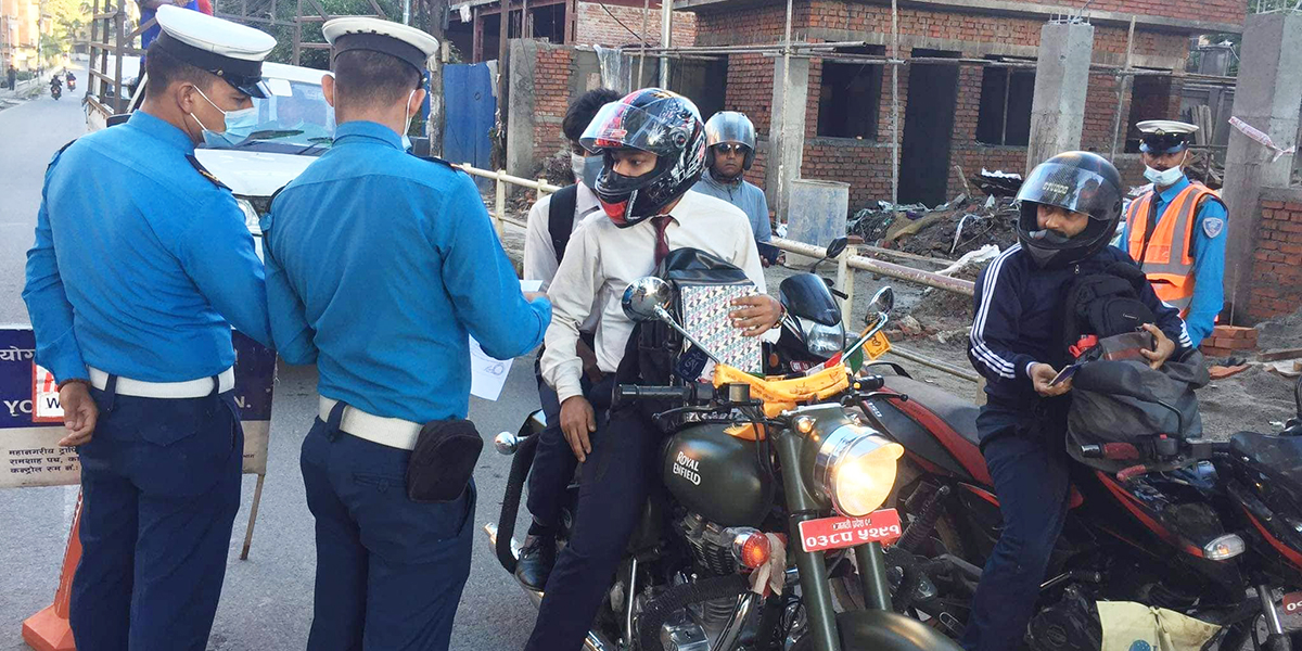 KMC, traffic police begin vehicle pollution testing