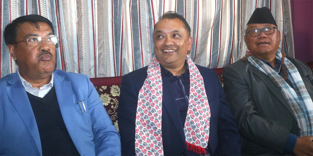 People are not seeking alternative to democracy: Thapa