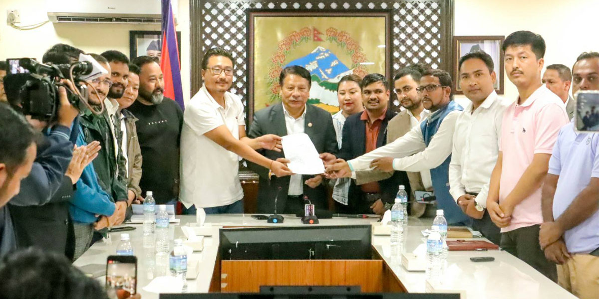 17 student unions demand free education, ban on private school registration