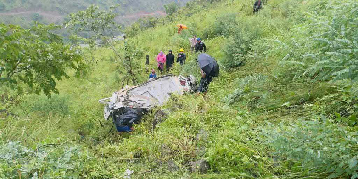 Six dead, six injured as jeep veers off the road in Panchthar