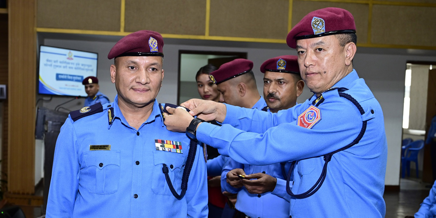 Insignia conferred on five newly promoted DIGs