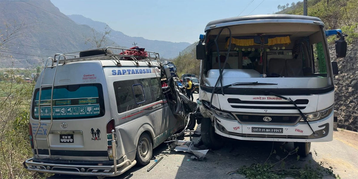 10 injured as bus collides with microbus on BP Highway