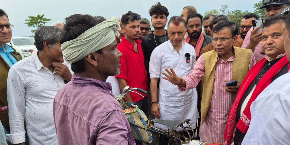 Gagan urges govt to rollback Rs 100 customs rule