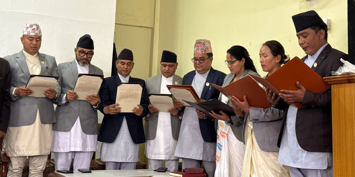 Gandaki Chief Minister replaces entire cabinet; eight new ministers sworn in