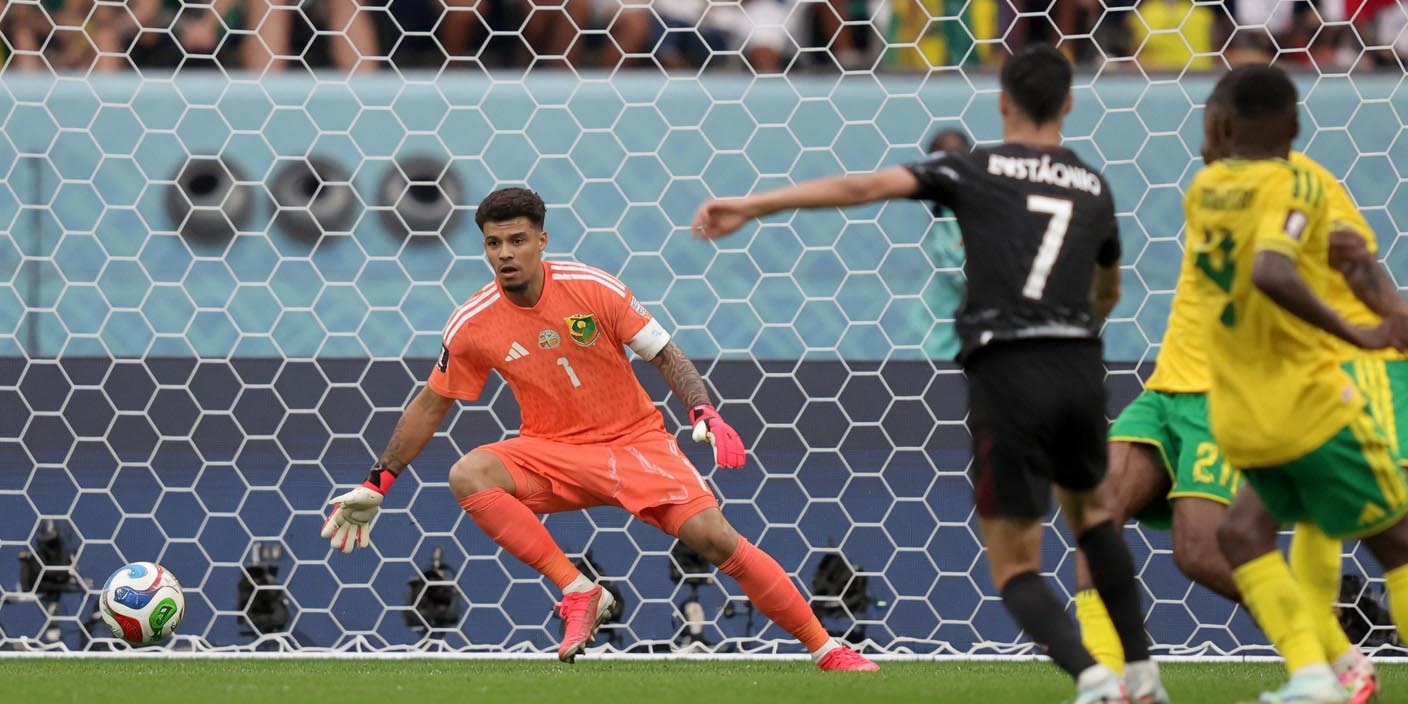Stoppage time goals sends co-hosts Canada to last 16