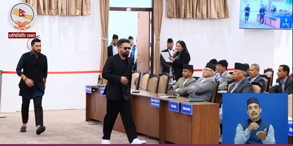 PM makes first House appearance since May 31, leaves after 20 minutes