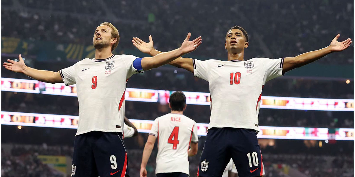 10-men England beat co-hosts Mexico 3-2 to enter quarterfinal