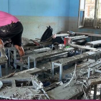 Alert principal, teachers evacuate 416 students minutes before floodwaters arrived