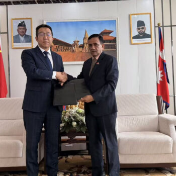 China provides two 100-meter Bailey bridges