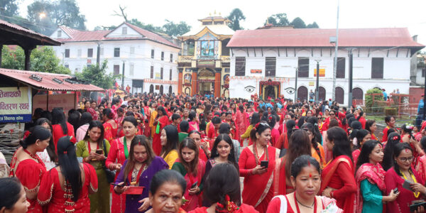 Devotees throng Pashupatinath Temple to celebrate Teej [In Pictures]